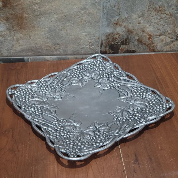 Arthur Court Grapevine Aluminum Tray 1993 - Picture 6 of 11
